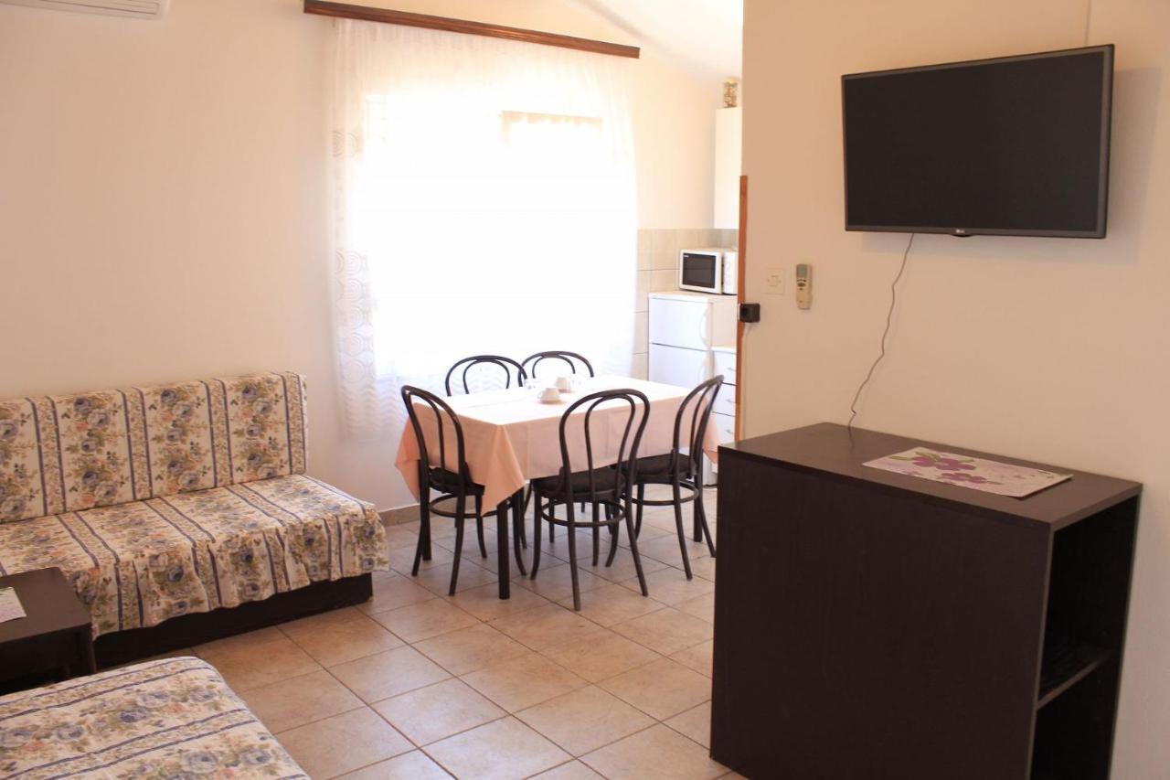 Apartments And Rooms Jagoda - Comfy And Cozy ซาดาร์ ภายนอก รูปภาพ